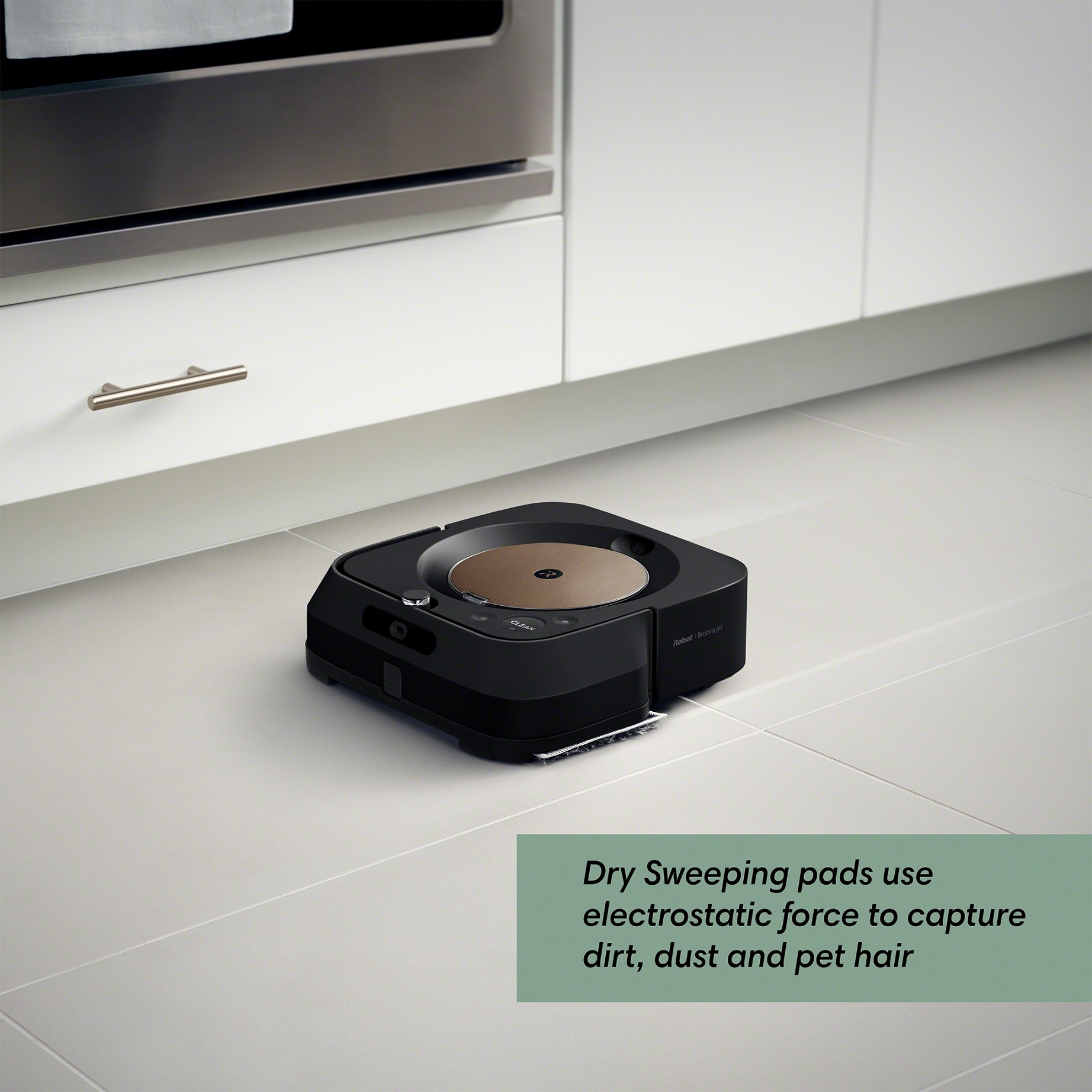 m6_Black_Photo_InSitu_CleanTrail_Dust_Kitchen_Tile_SingleUseDryPad_Caption_4000x4000